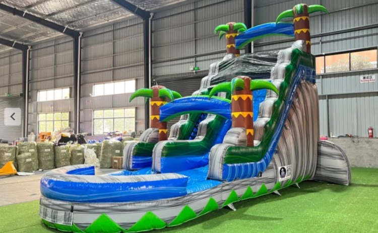 18 Ft. Tropical Waterslide